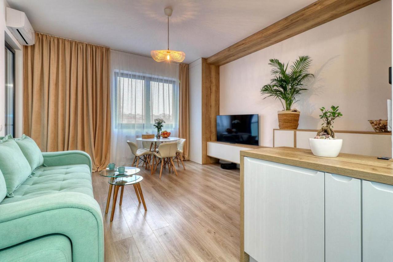 Inspiration Station - My Joyful, Cosy&Inviting Apt - Smart Thermostat - Private Parking - Ior Park - Long Term Price Cuts Бухарест Экстерьер фото