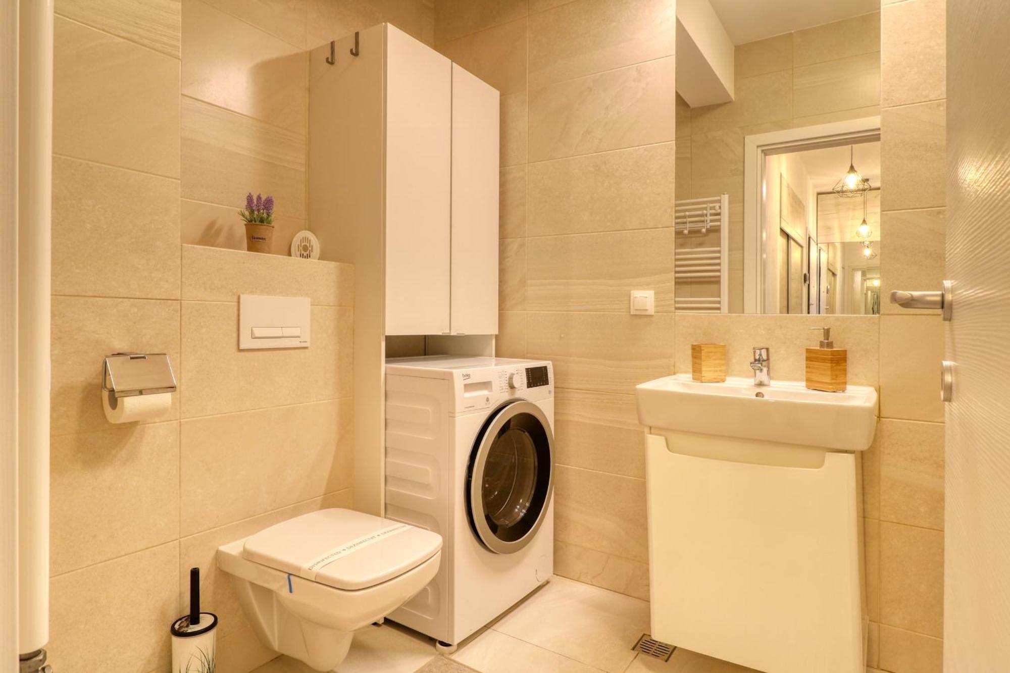 Inspiration Station - My Joyful, Cosy&Inviting Apt - Smart Thermostat - Private Parking - Ior Park - Long Term Price Cuts Бухарест Экстерьер фото