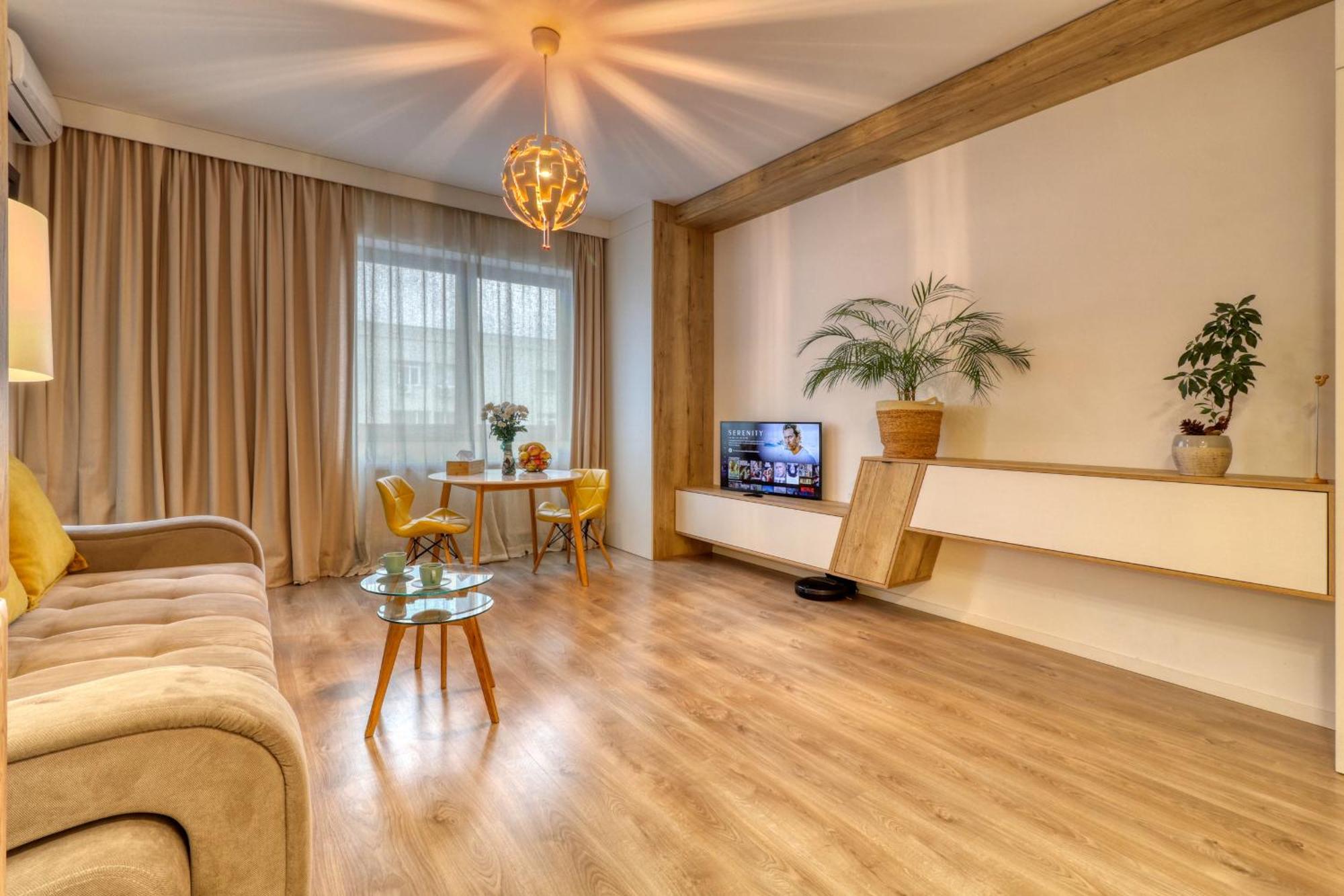 Inspiration Station - My Joyful, Cosy&Inviting Apt - Smart Thermostat - Private Parking - Ior Park - Long Term Price Cuts Бухарест Экстерьер фото