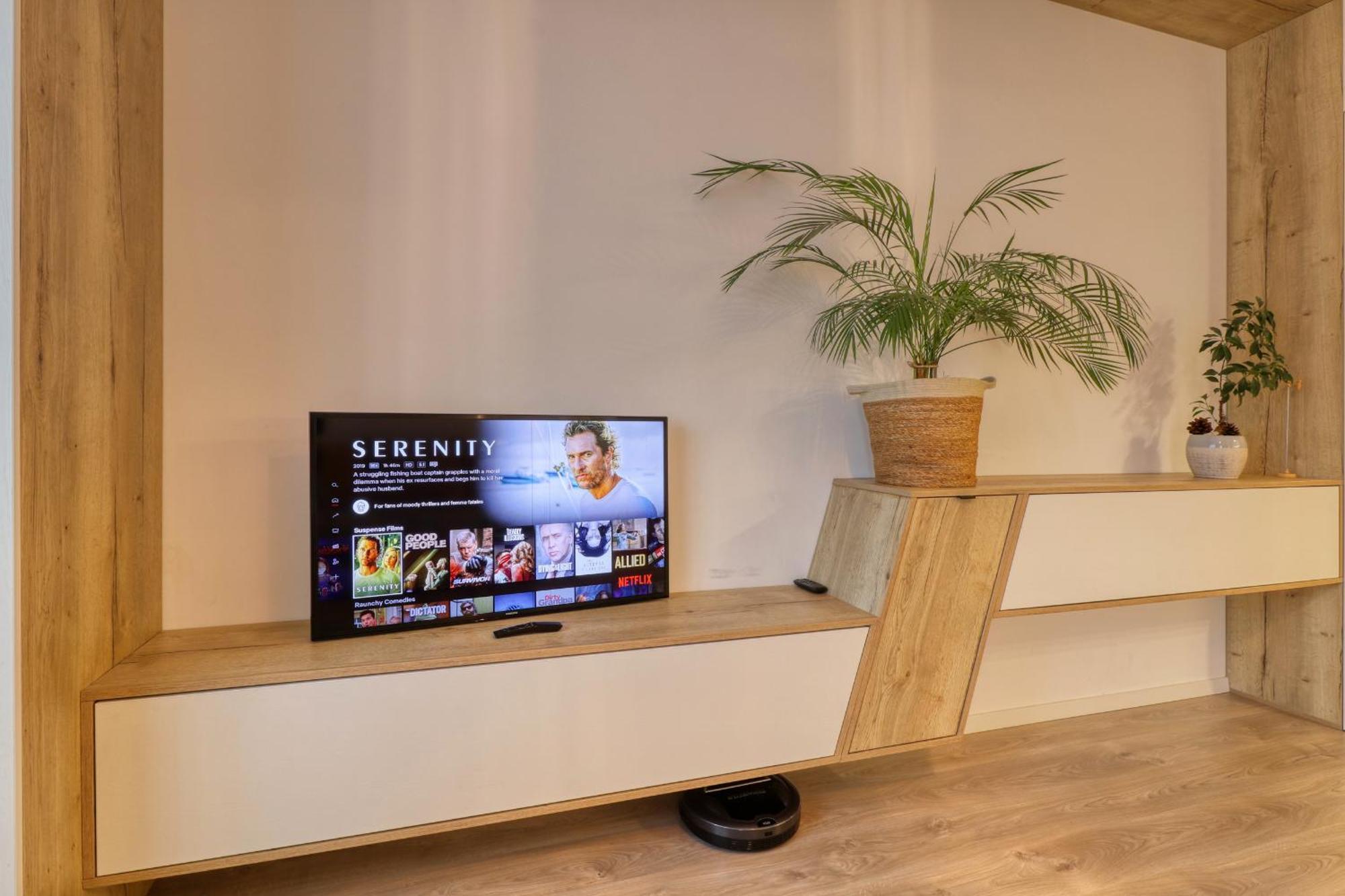 Inspiration Station - My Joyful, Cosy&Inviting Apt - Smart Thermostat - Private Parking - Ior Park - Long Term Price Cuts Бухарест Экстерьер фото